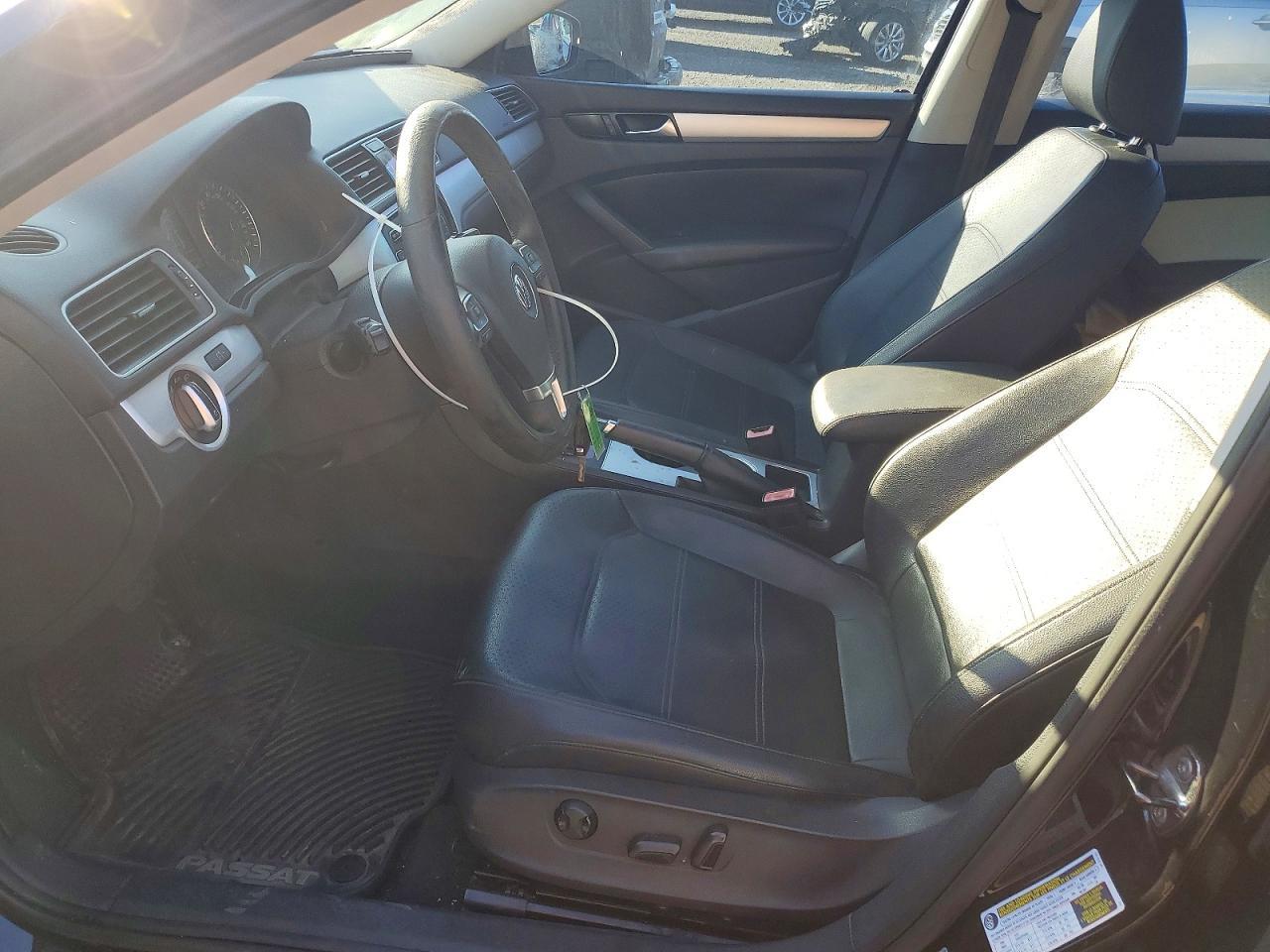 2013 Volkswagen Passat se