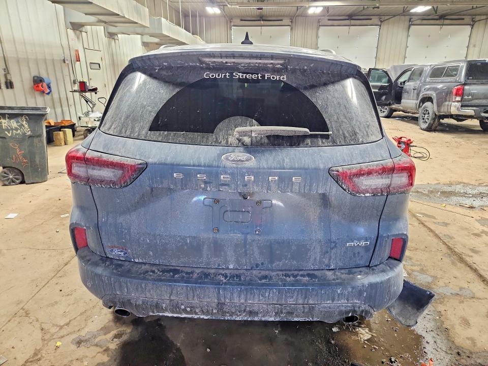 2024 Ford Escape st Line