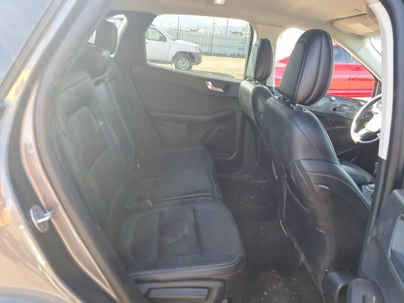 2021 Ford Escape sel
