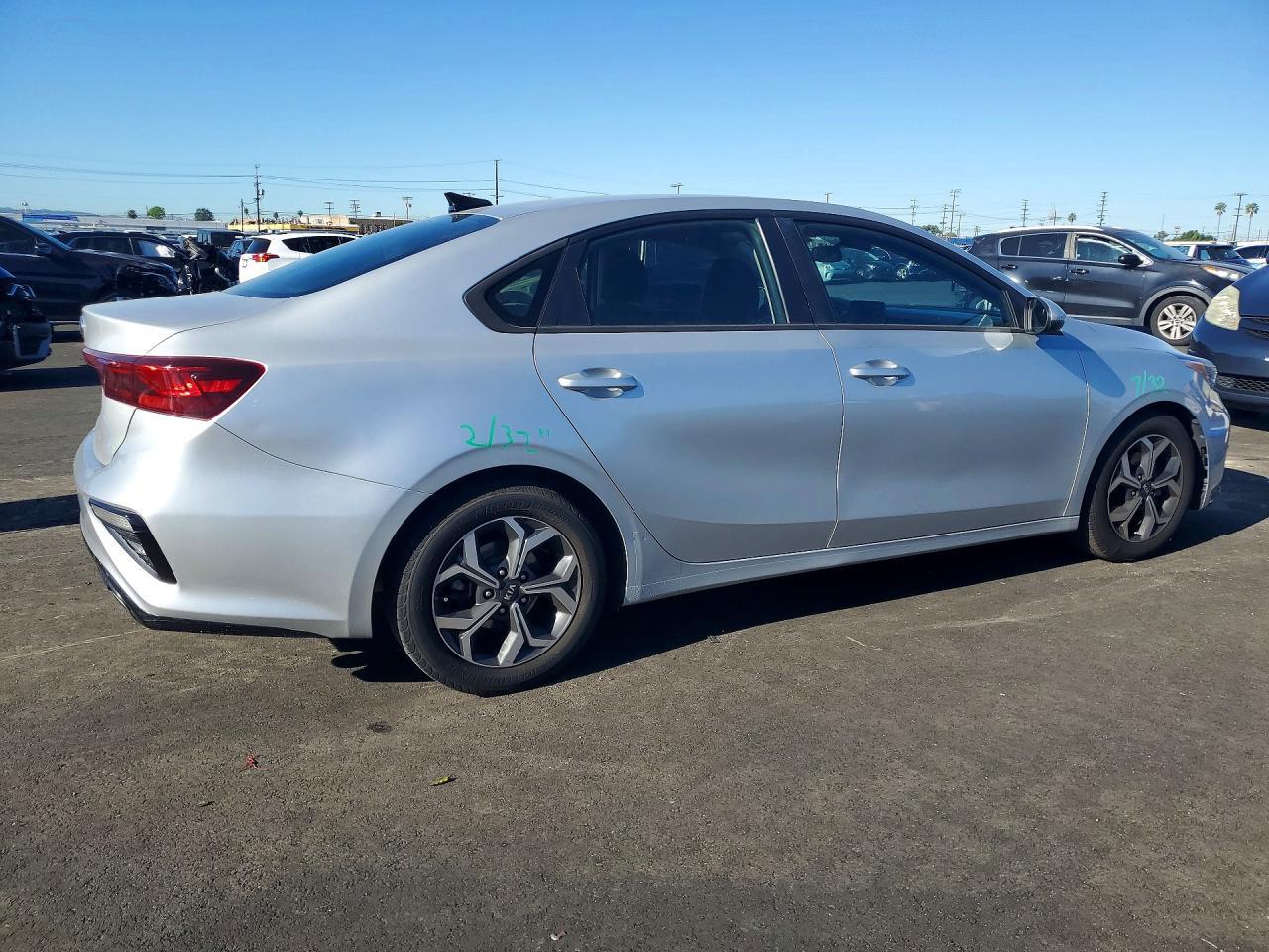 2021 KIA Forte fe