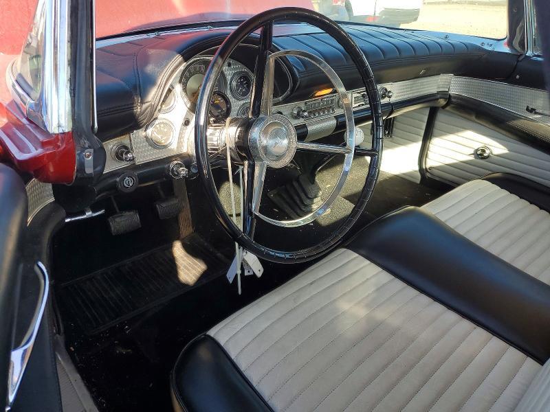 1957 Ford Thunderbird