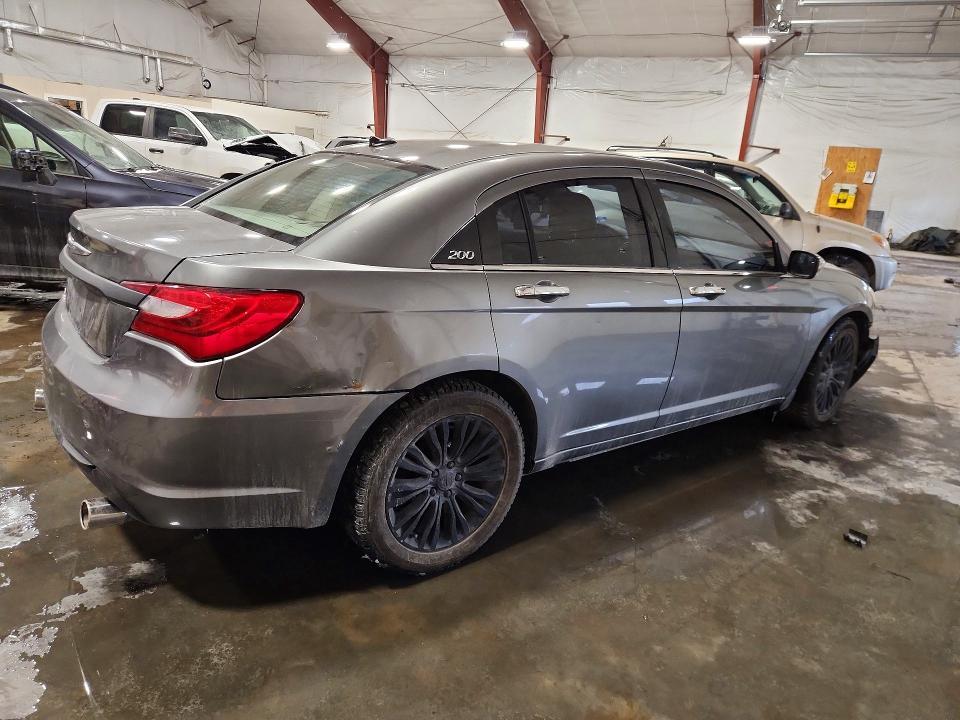 2013 Chrysler 200 Limited