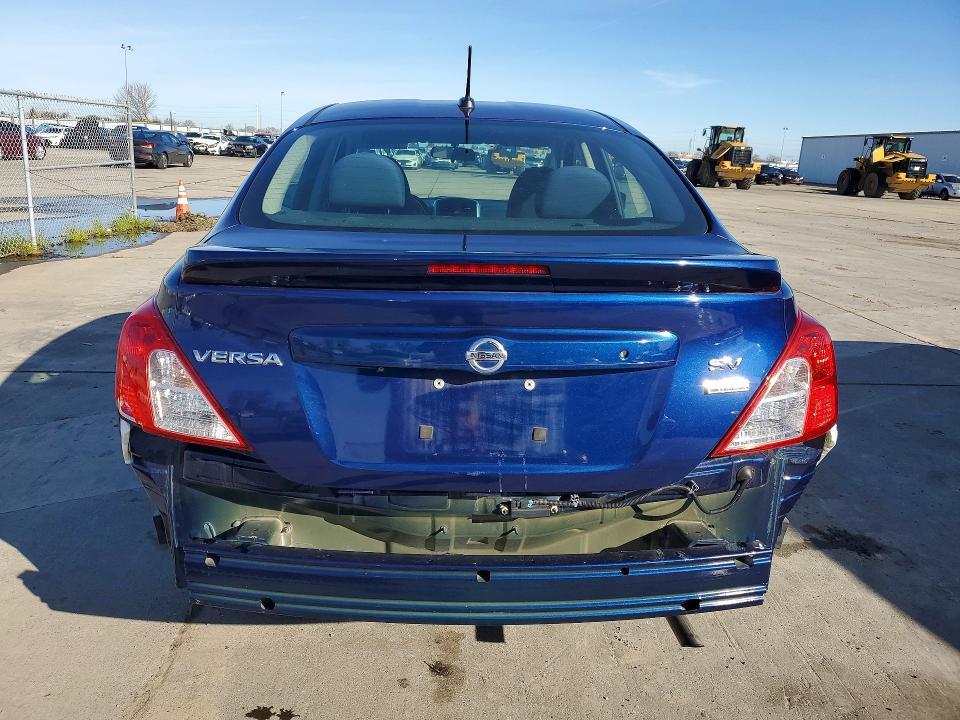 2019 Nissan Versa sv