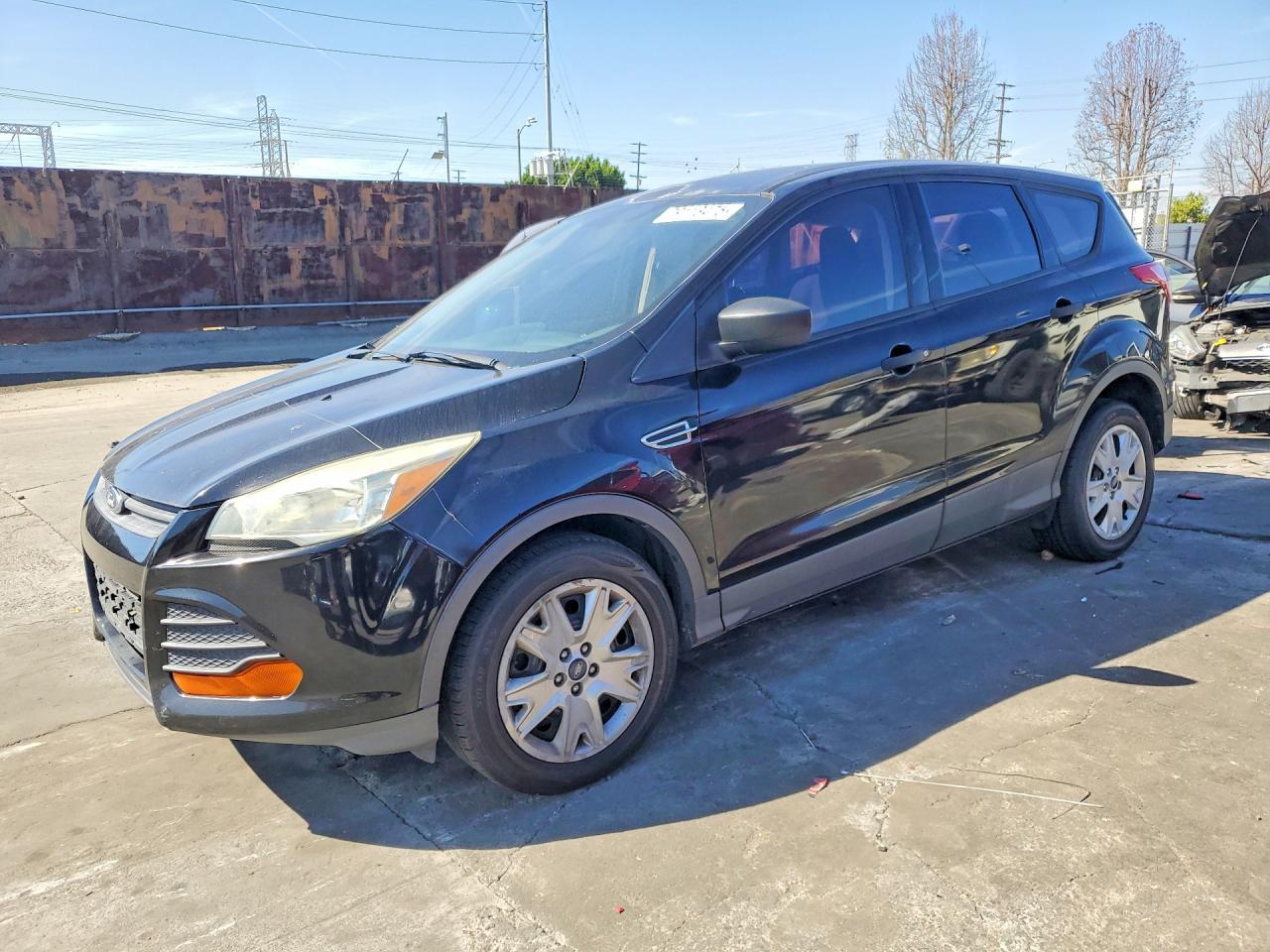 2016 Ford Escape s