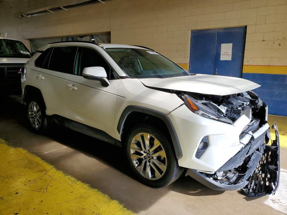 2021 Toyota Rav4 xle Premium