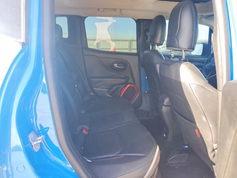 2015 Jeep Renegade Trailhawk
