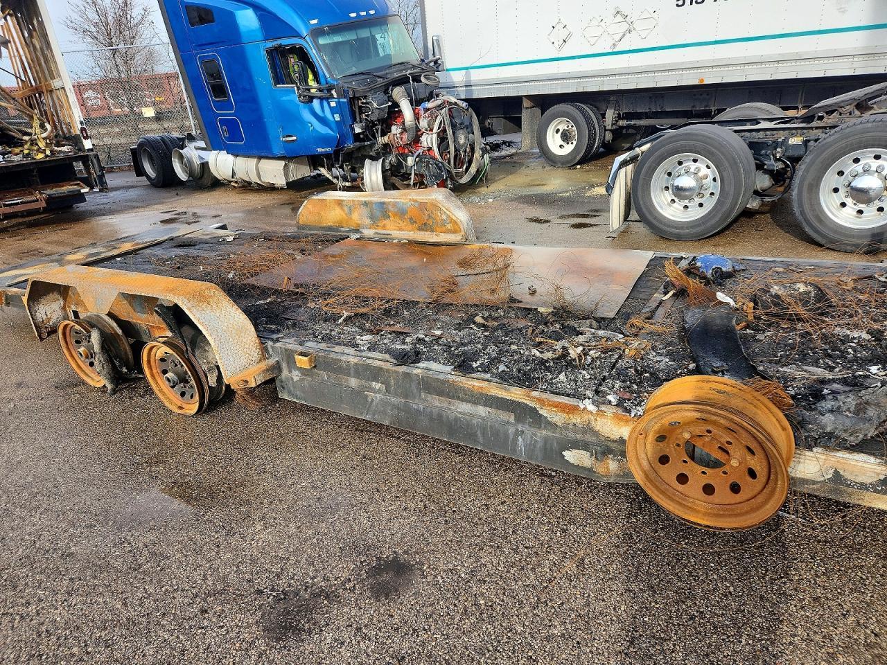 2020 Tophat Unknown-Tilt Deck Equipment Trailer
