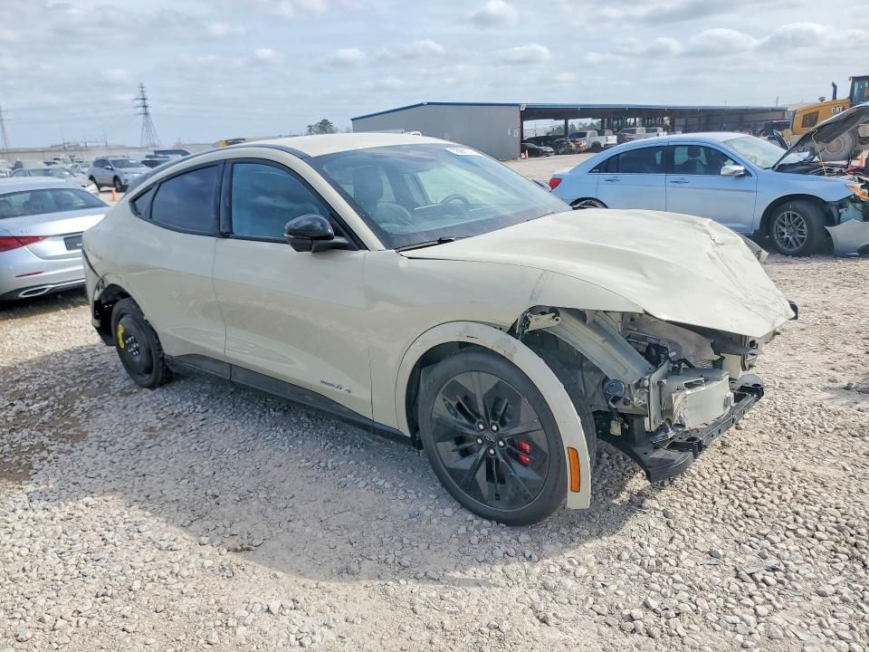 2025 Ford Mustang Mach-e gt