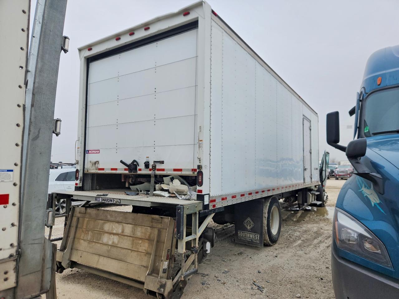 2019 Freigliner 2019 Freightliner Business Class M2 BOX Truck