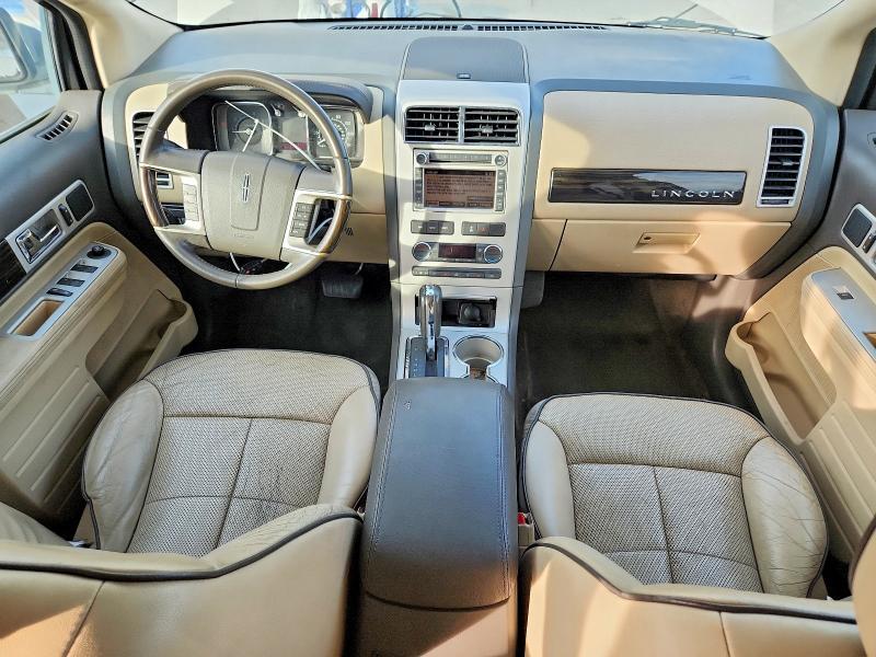 2008 Lincoln Townhouse MKX