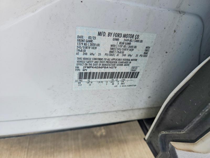 2023 Ford Edge se