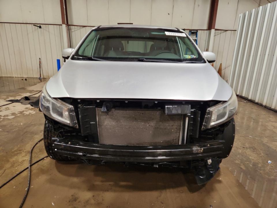 2015 KIA Sedona lx