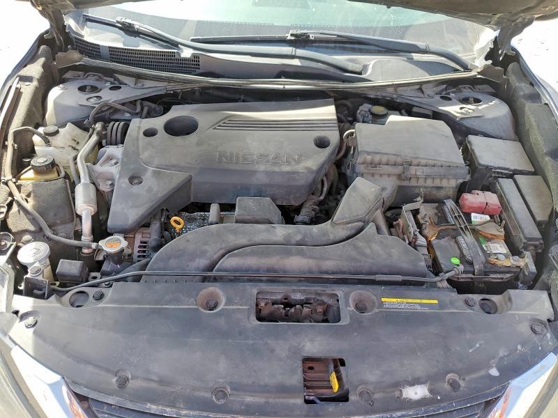 2017 Niss Altima 2.5 sr