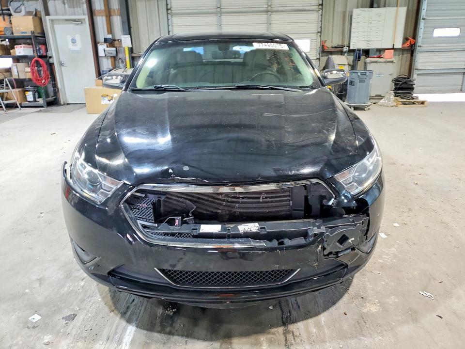 2016 Ford Taurus Limited