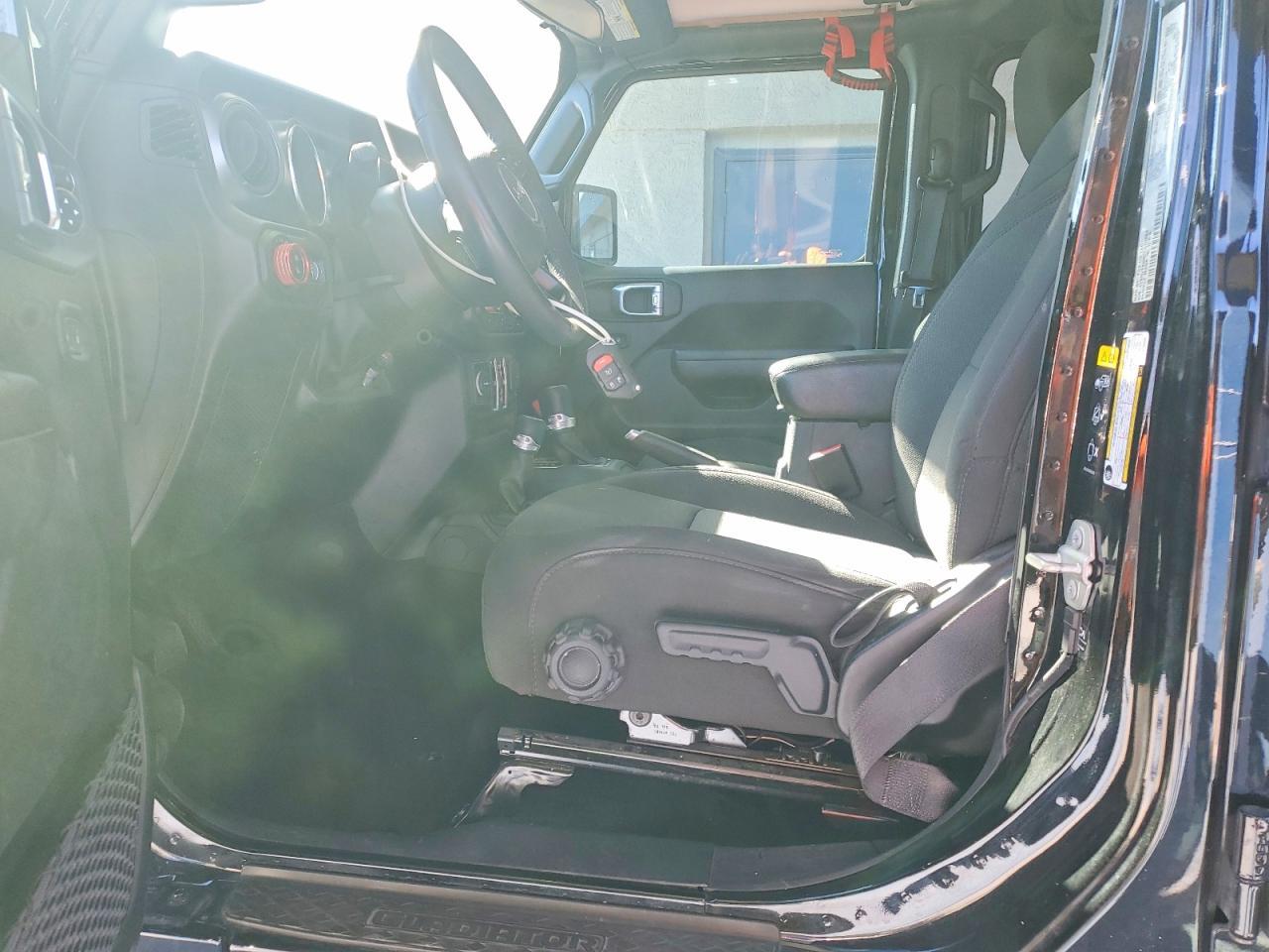 2023 Jeep Gladiator Sport