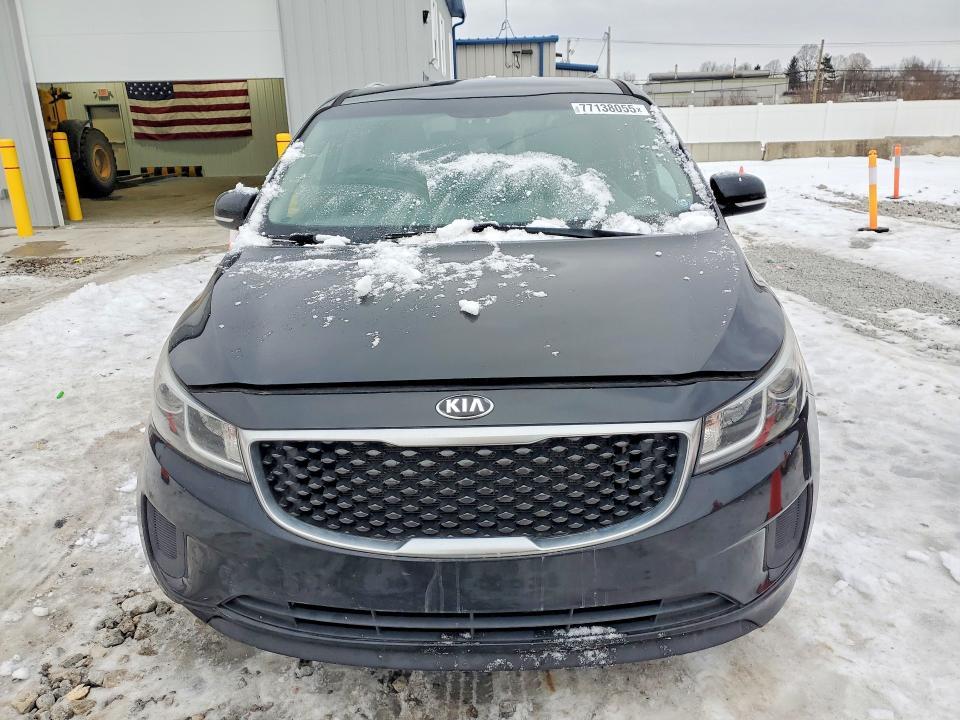 2016 KIA Sedona lx