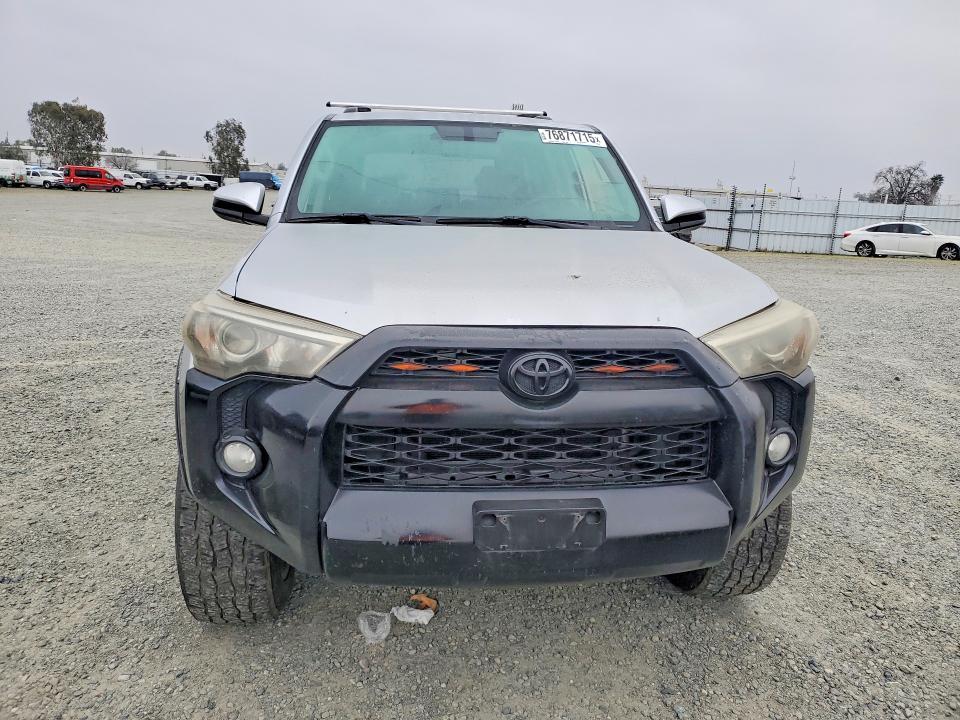 2019 Toyota 4runner SR5