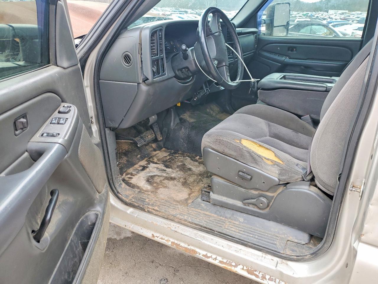 2005 GMC New Sierra K3500