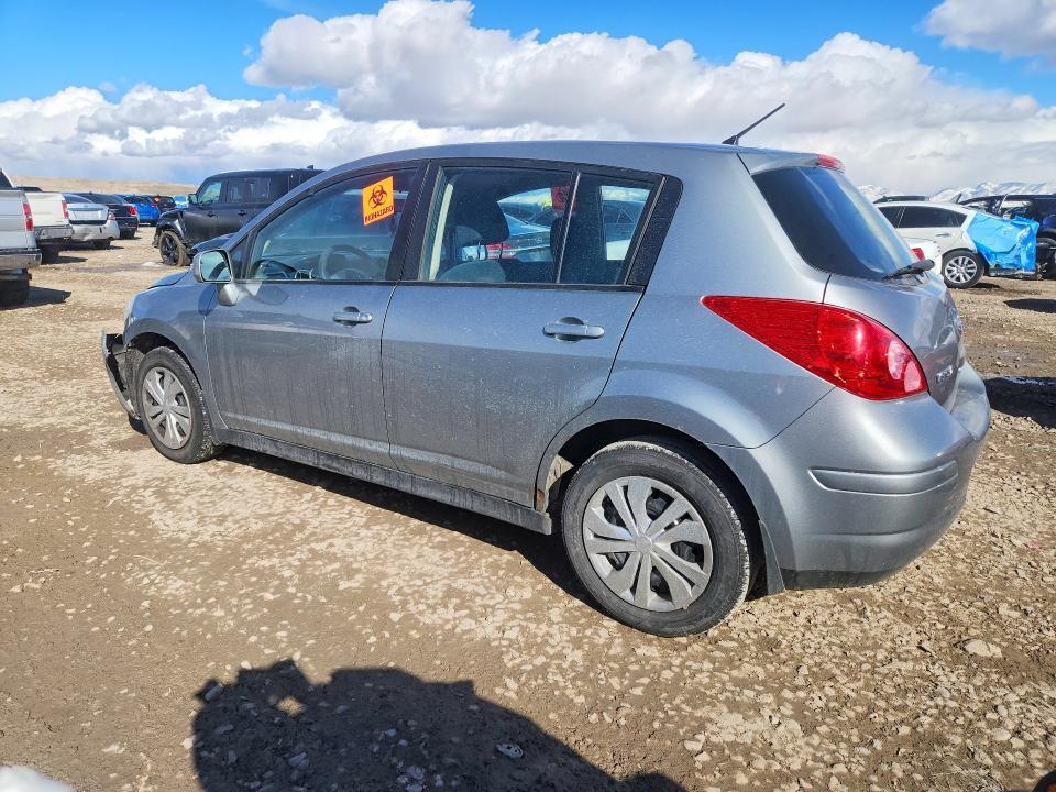 2011 Nissan Versa 1.8 s