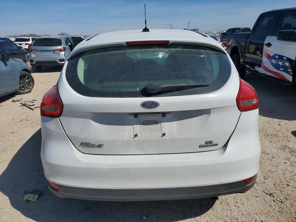 2016 Ford Focus se