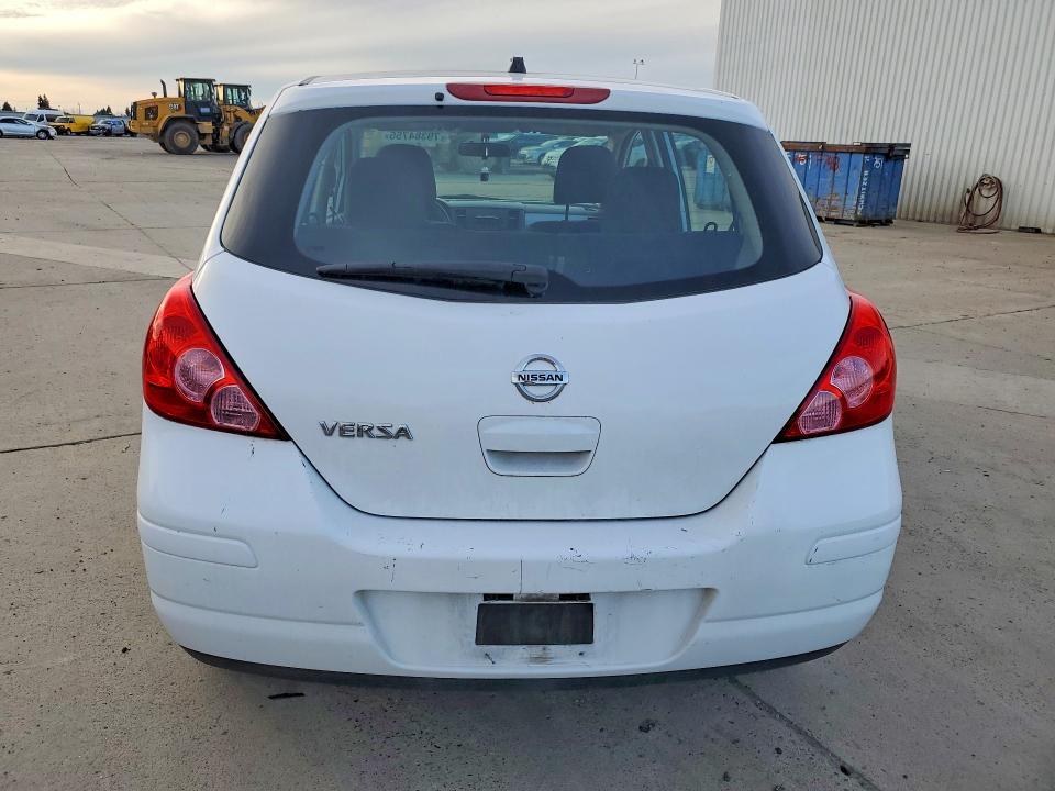 2012 Nissan Versa 1.8 s