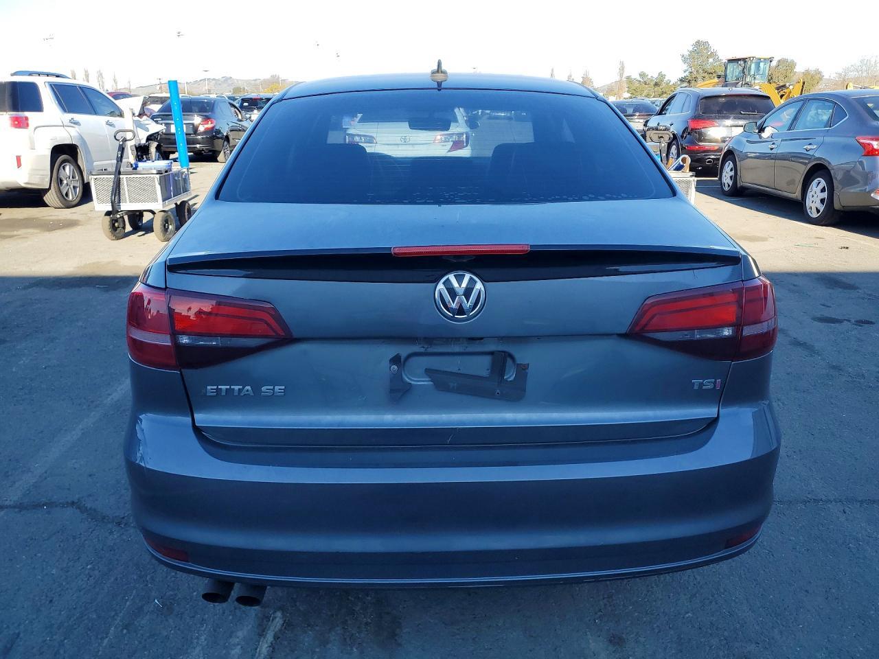 2016 Volkswagen Jetta se