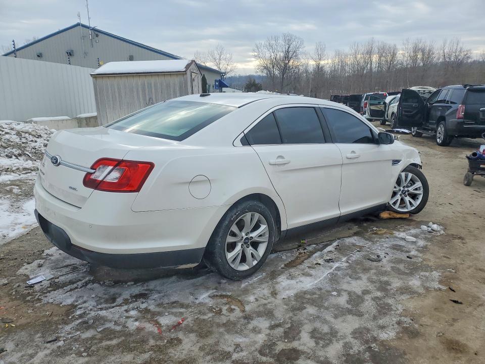 2011 Ford Taurus sel