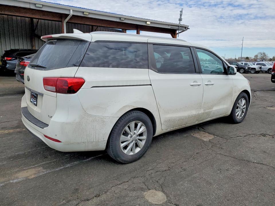 2016 KIA Sedona lx