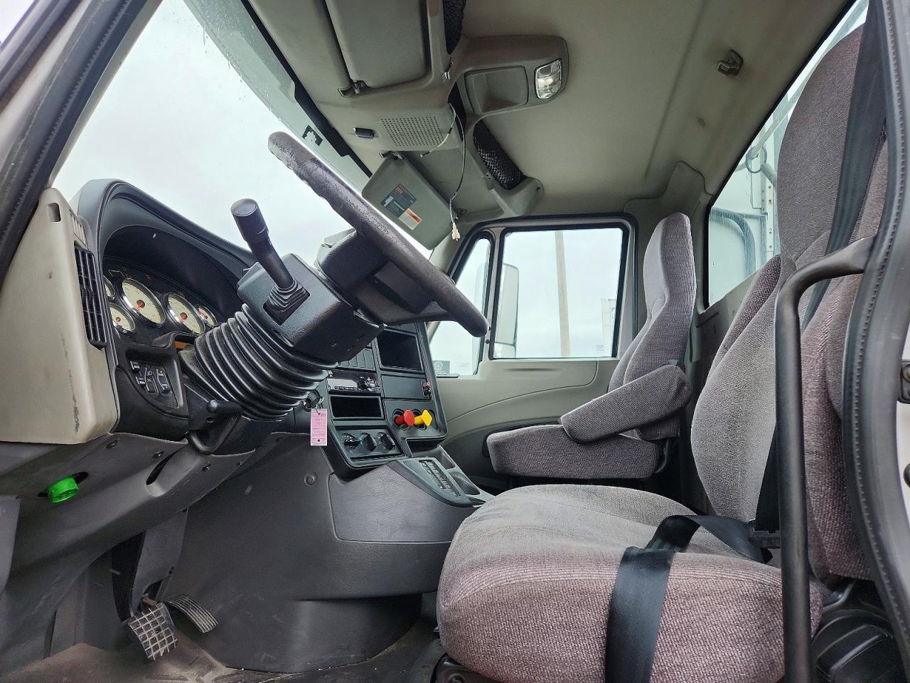 2017 International LF687 Semi Truck