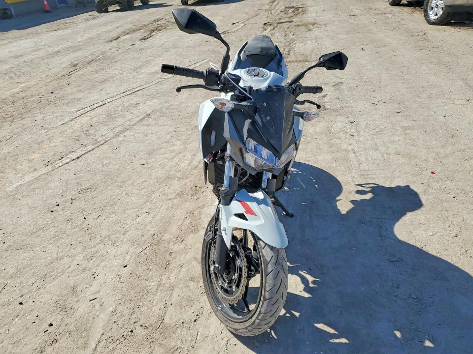 2023 Kawasaki ER400 D