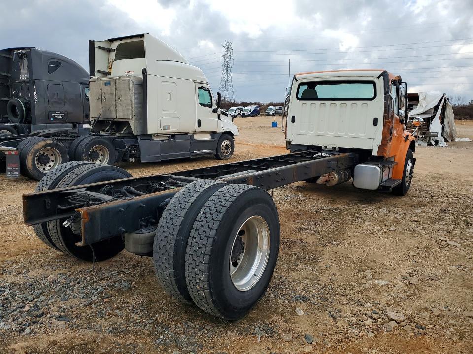 2018 Freightliner Business Class M2 Truck Cab Andchassis