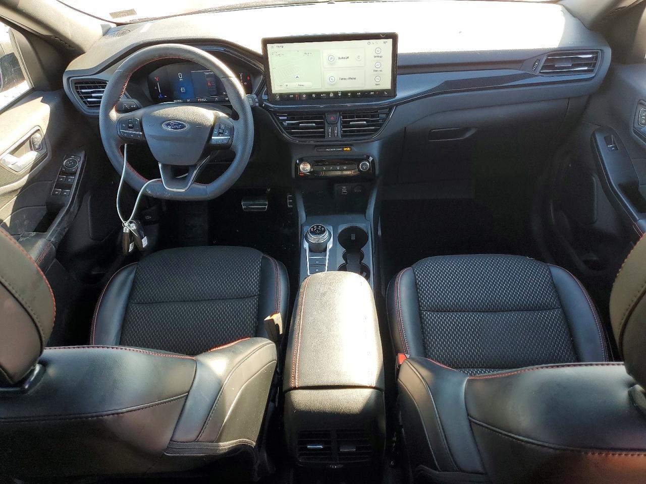 2024 Ford Escape st Line