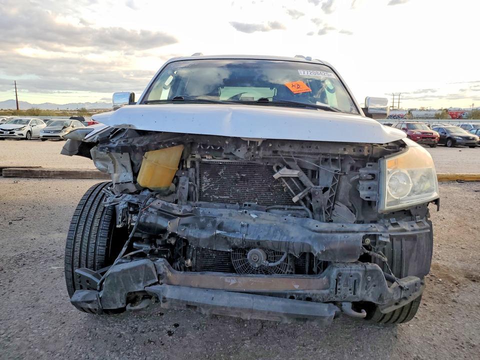 2010 Nissan Armada se