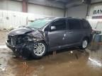 2012 Toyota Sienna xle 8-passenger