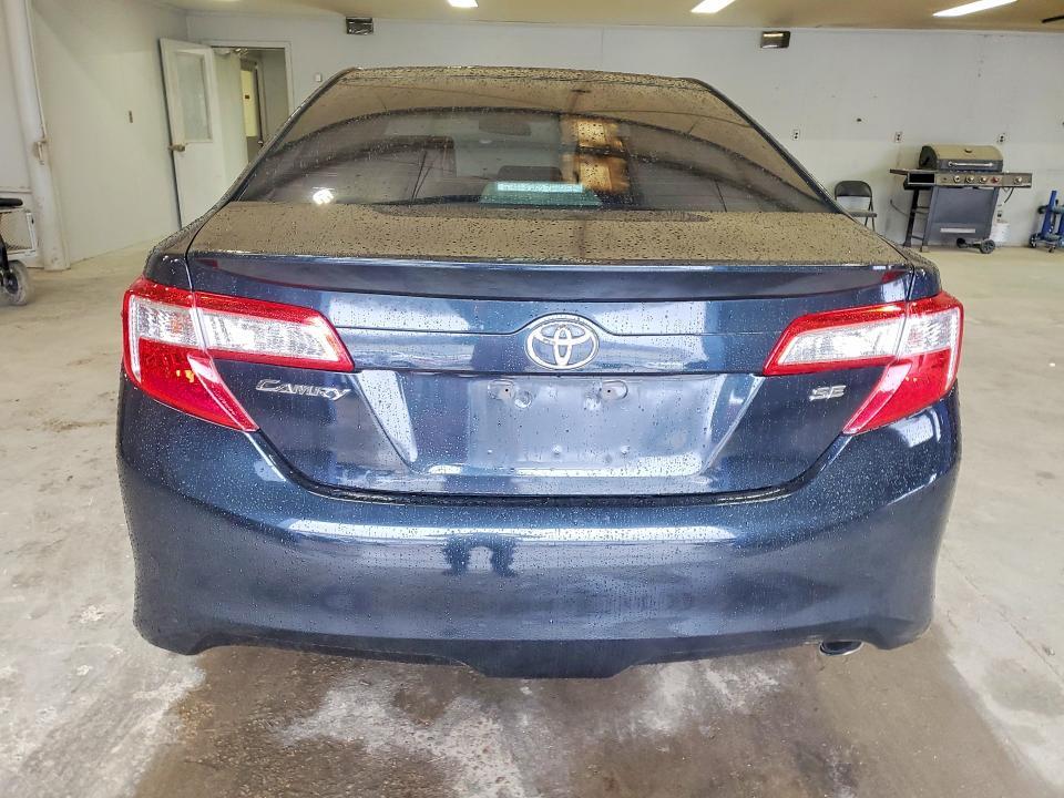 2012 Toyota Camry se