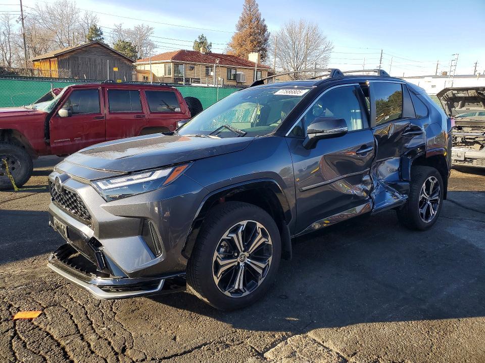 2025 Toyota Rav4 xse