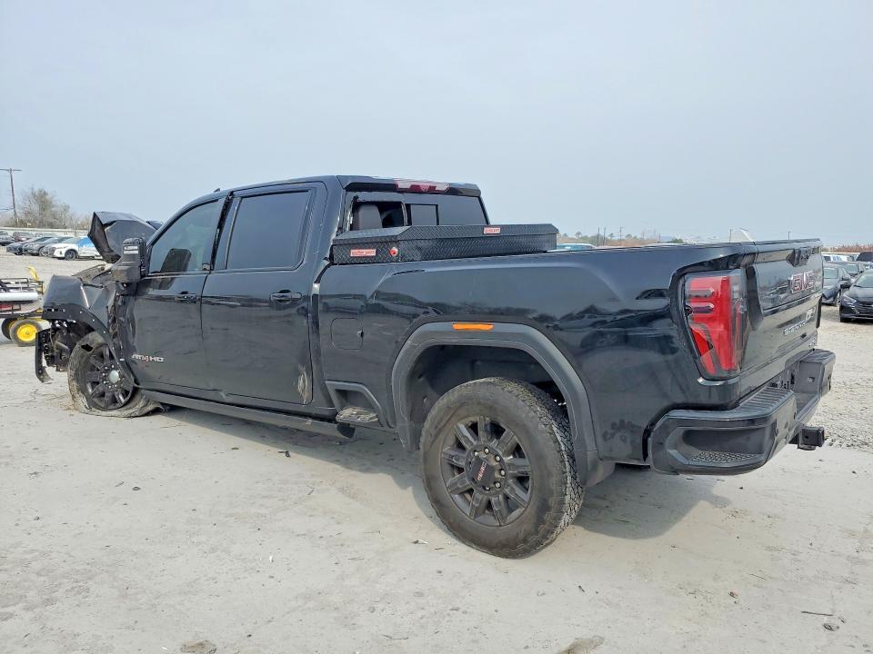 2024 GMC Sierra K3500 AT4