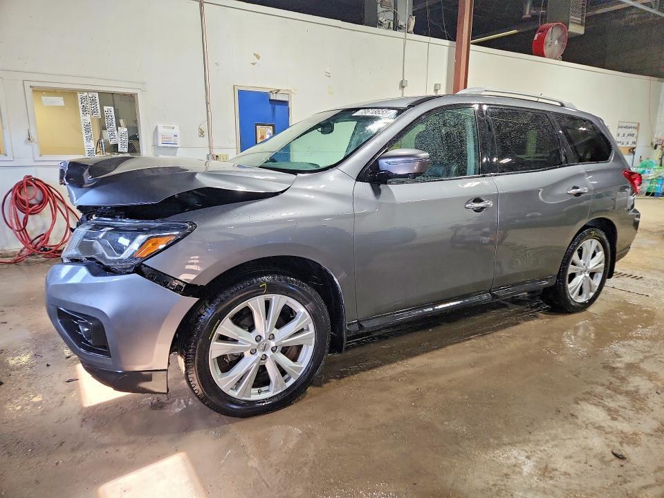 2018 Nissan Pathfinder s
