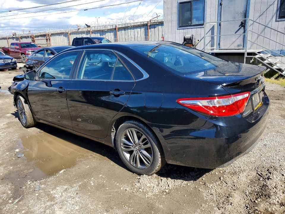 2016 Toyota Camry le