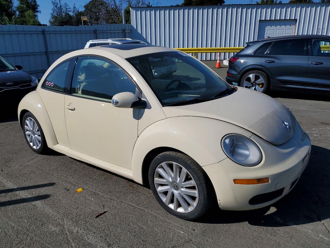 2008 Volkswagen New Beetle s