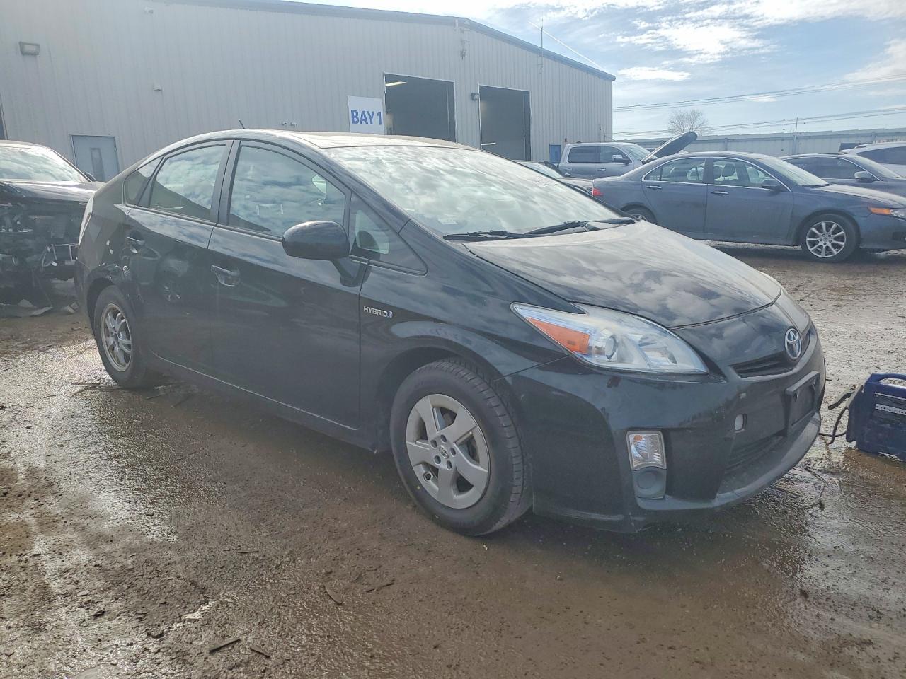 2010 Toyota Prius iii