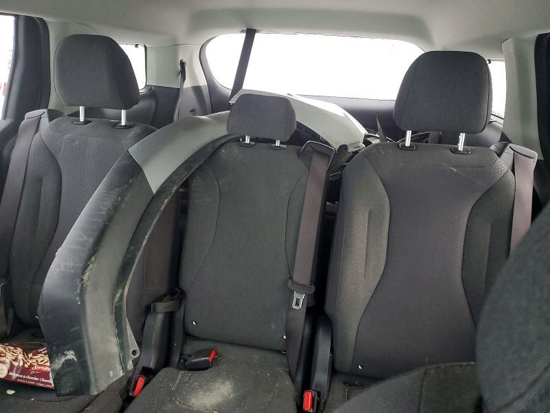 2024 KIA Carnival lx