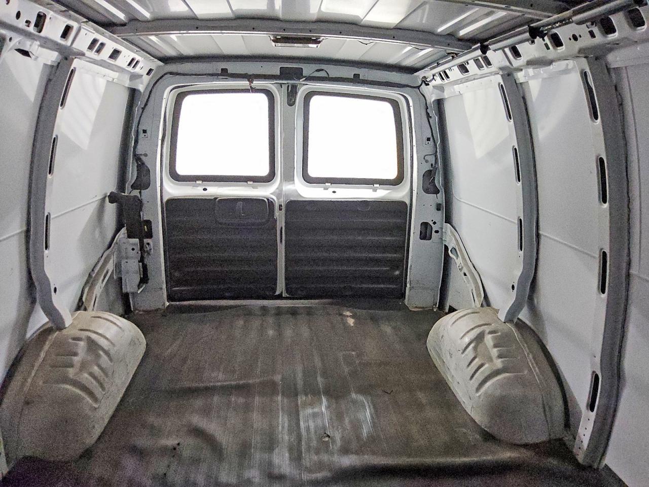 2011 Chevrolet Express G2500