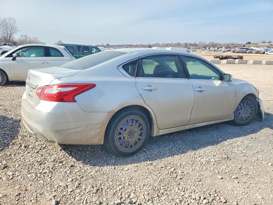 2016 Niss Altima 2.5