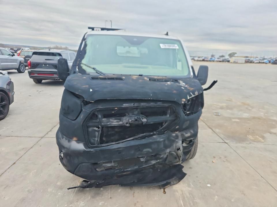 2023 Ford Transit T-250