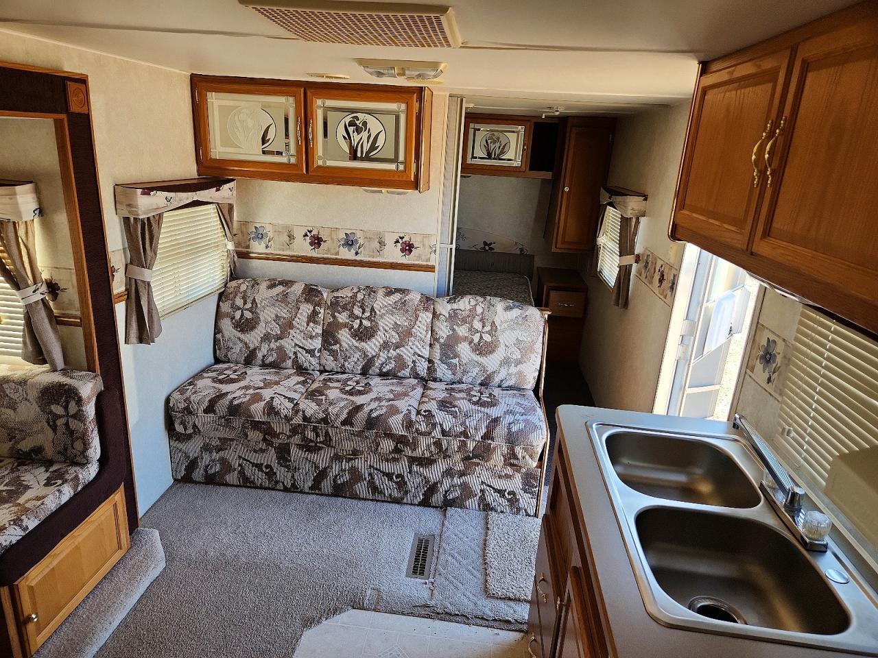 2003 Prowler Camper