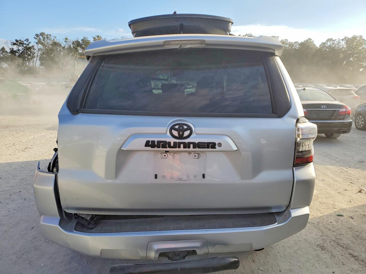 2016 Toyota 4runner SR5