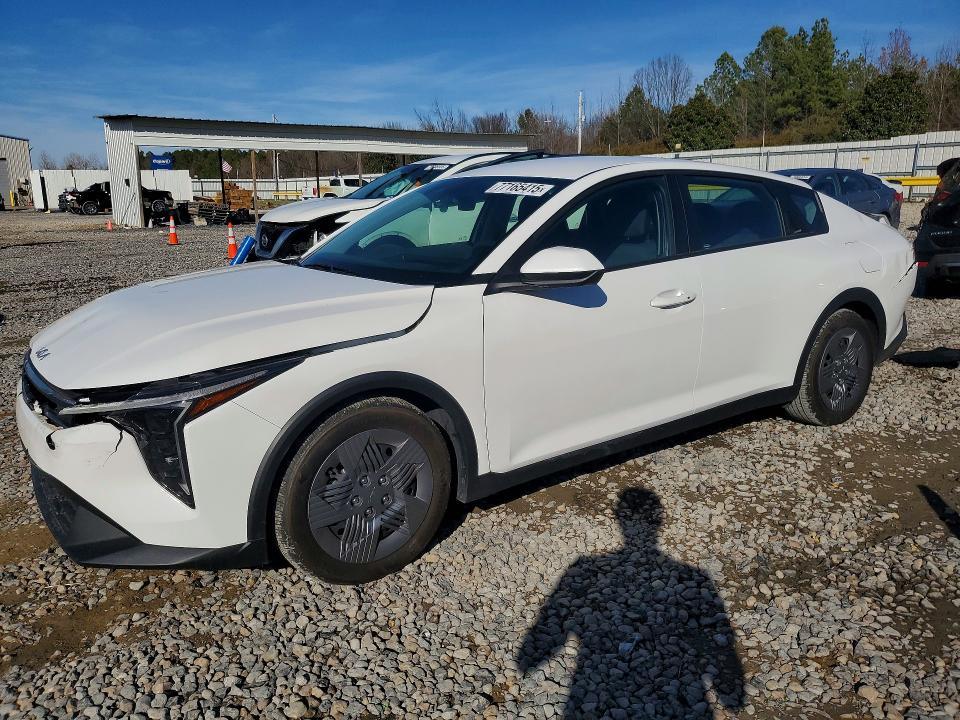 2025 KIA K4 lx