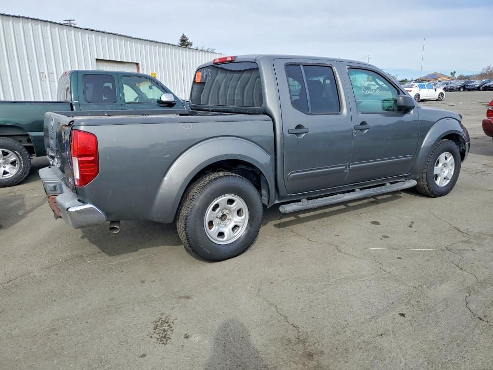 2006 Nissan Frontier Crew cab le