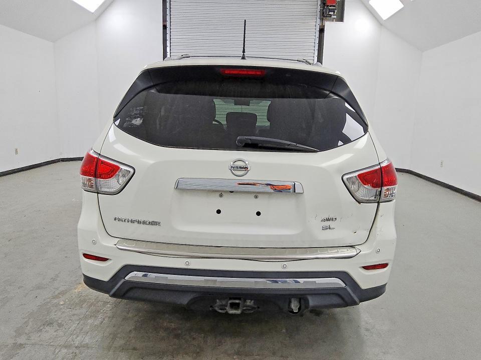 2014 Nissan Pathfinder sl